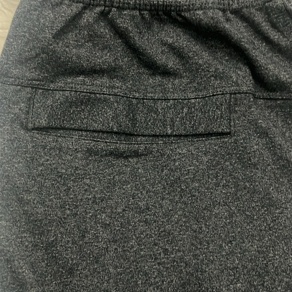 Men’s Lululemon Shorts - Picture 3 of 5